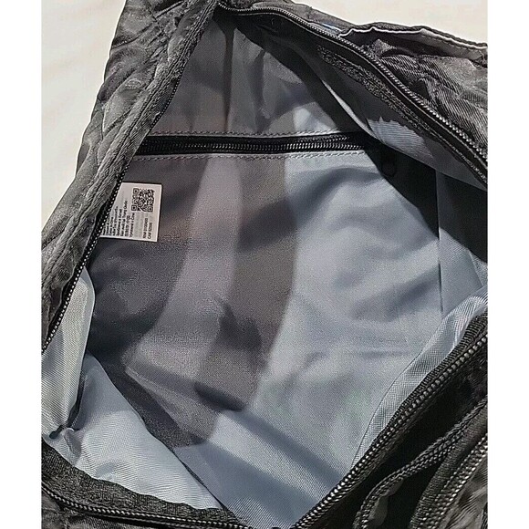 KAVU Rope Puff Sling Crossbody Backpack Travel Black Quilted Purse - Picture 7 of 12